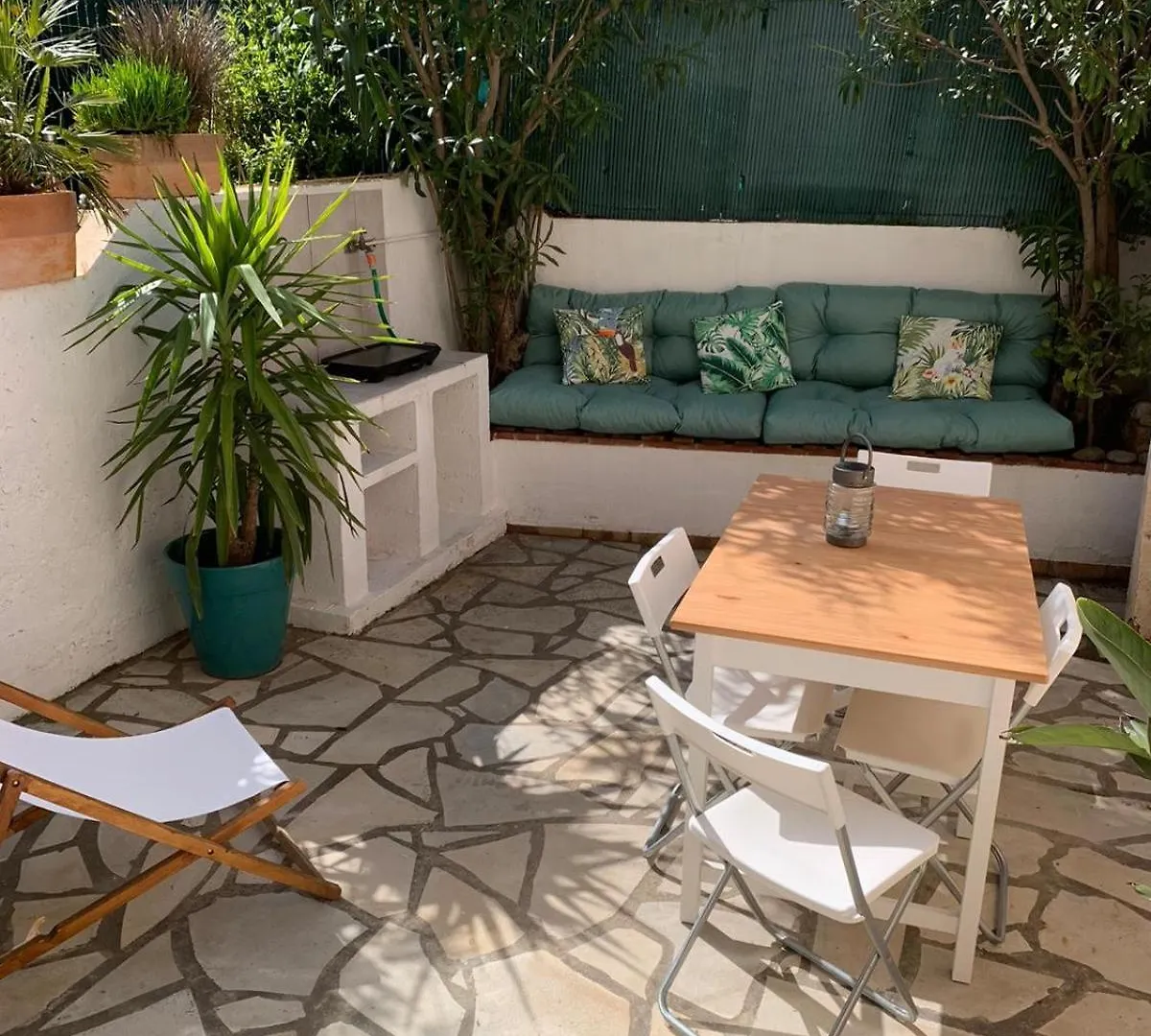 Bright Studio With Small Terrace Frejus 0*,