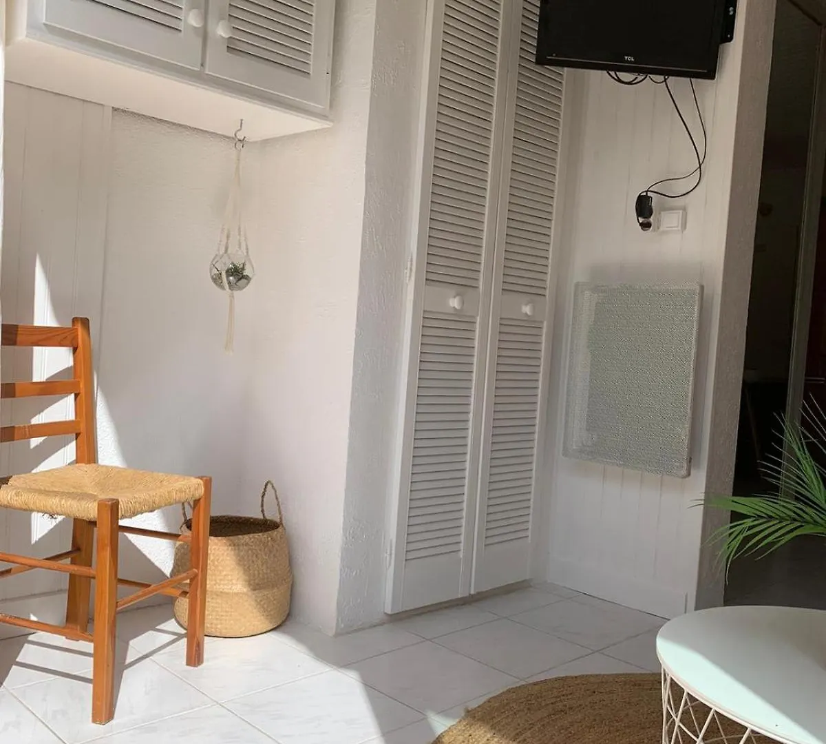 Bright Studio With Small Terrace Frejus
