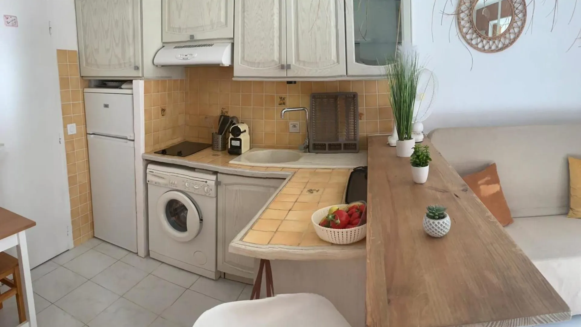 Bright Studio With Small Terrace Frejus 0*,  France